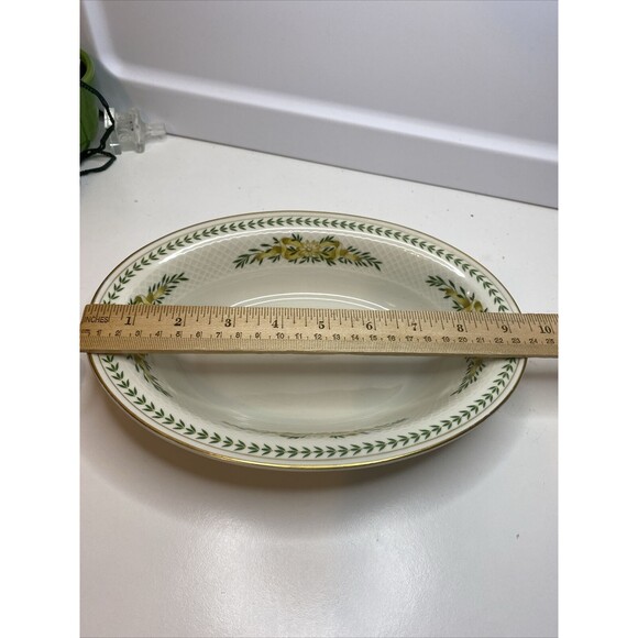 Eschenbach Roswitha Baronet China Greenbriar 9” Oval Bowl - Picture 8 of 10